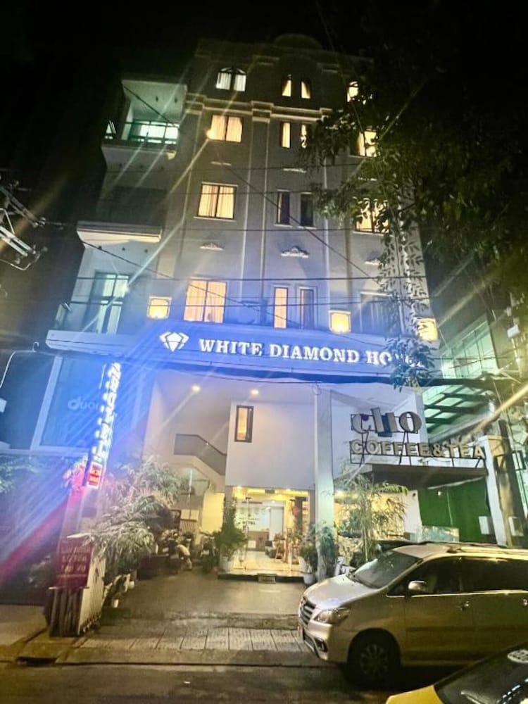 White Diamond Hotel