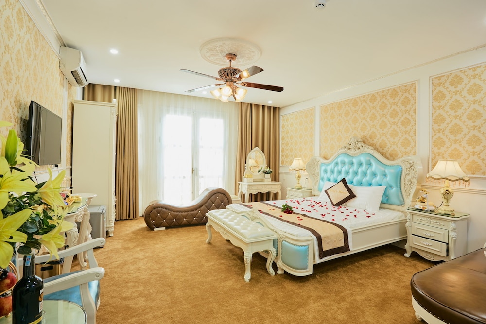 Kings Hotel My Dinh