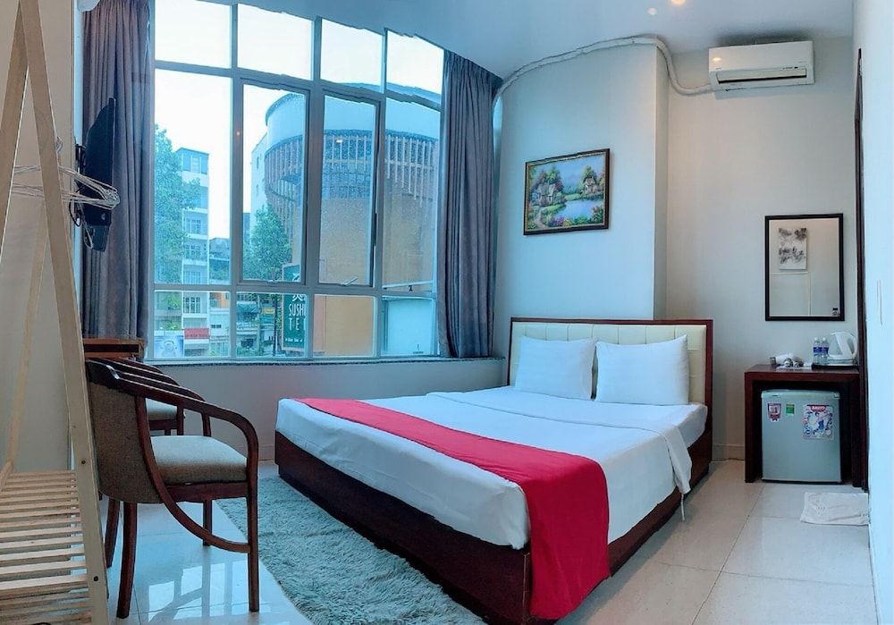 Nu Hotel