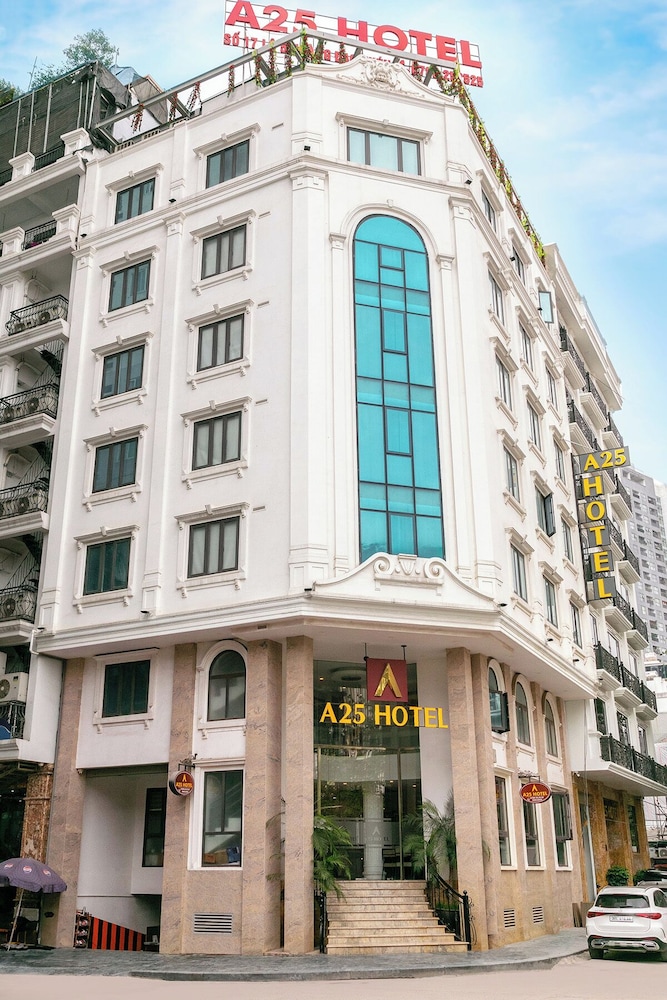 A25 Hotel  Hoang Dao Thuy 1