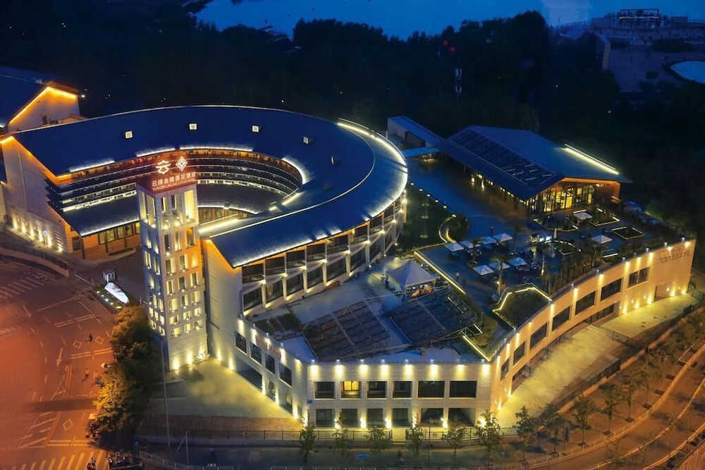 Beijing Yunzen Jinling Lotus Hotel