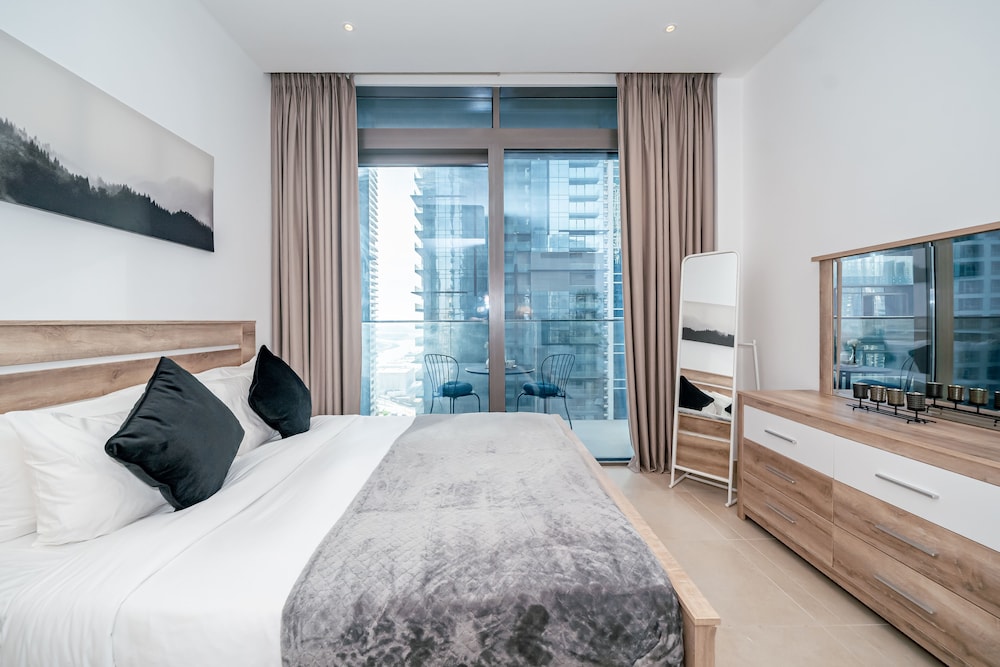 HiGuests - Marina Gate Jumeirah Living