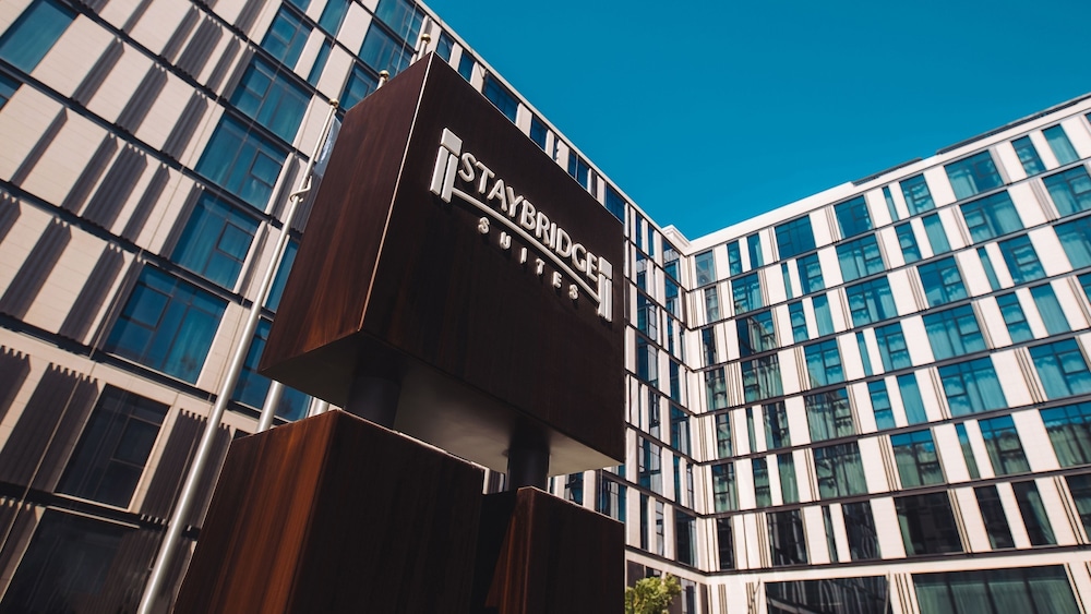 Staybridge Suites Dubai al-Maktoum Airport, an IHG Hotel