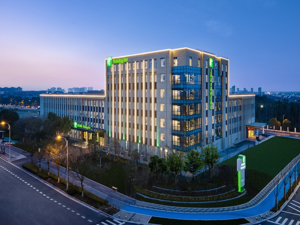 Holiday Inn Shanghai Dishui Lake