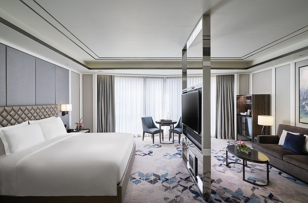 Hotel Okura Manila