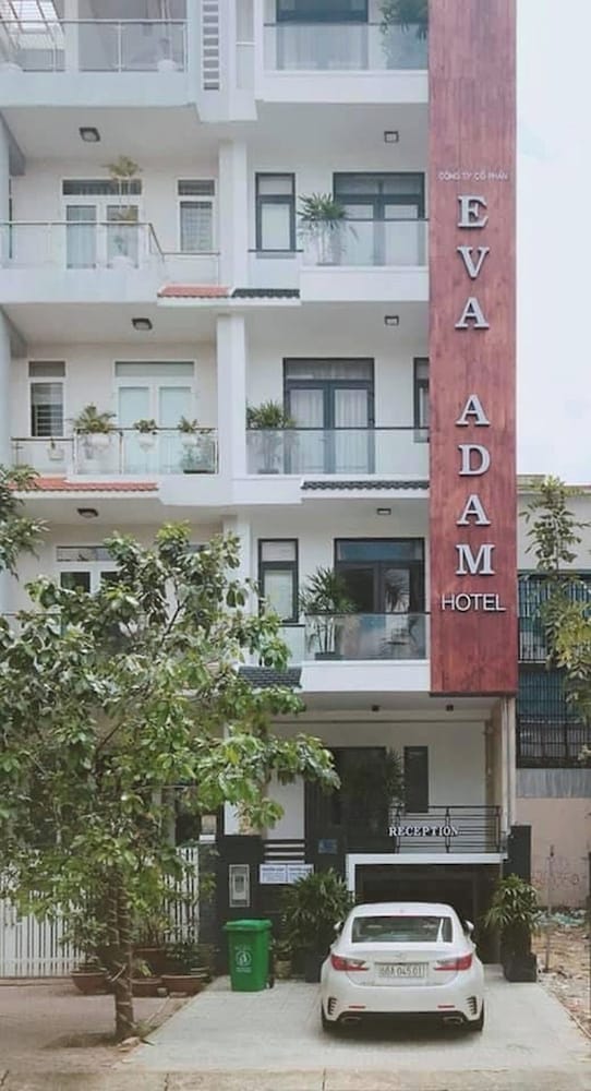 Eva Adam Hotel