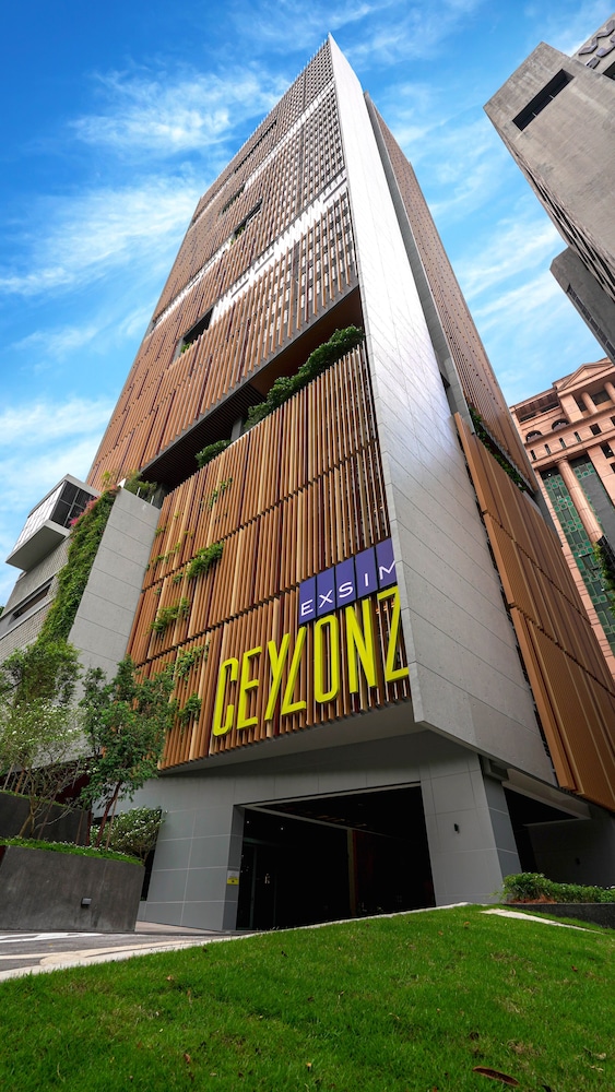 Ceylonz Suites
