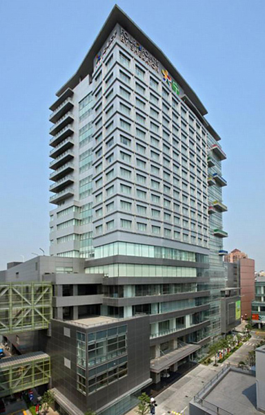 Four Points by Sheraton Shanghai, Daning