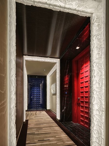 J Hotel, Shanghai Tower