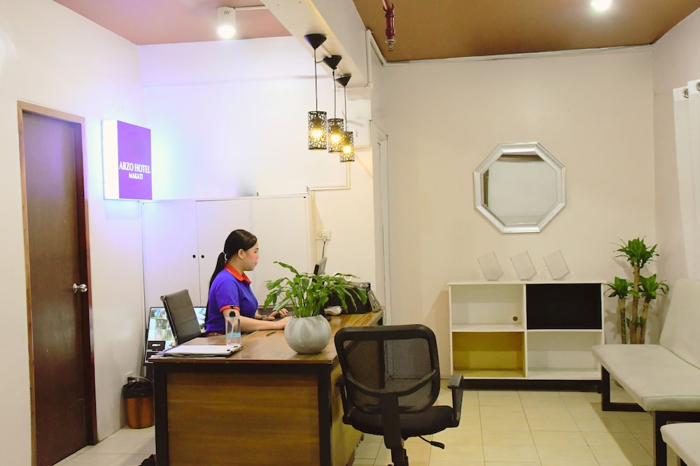 Arzo Hotel Makati by OYO Rooms