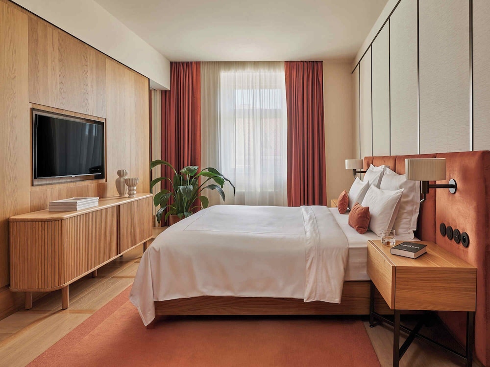 The Julius Prague