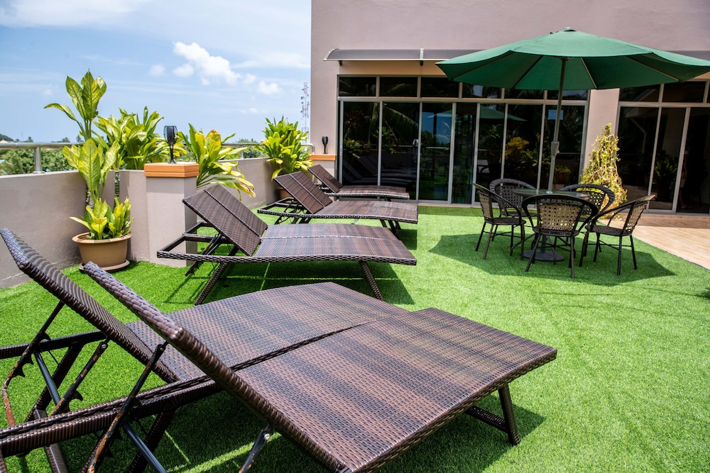 Blue Wave Guest House
