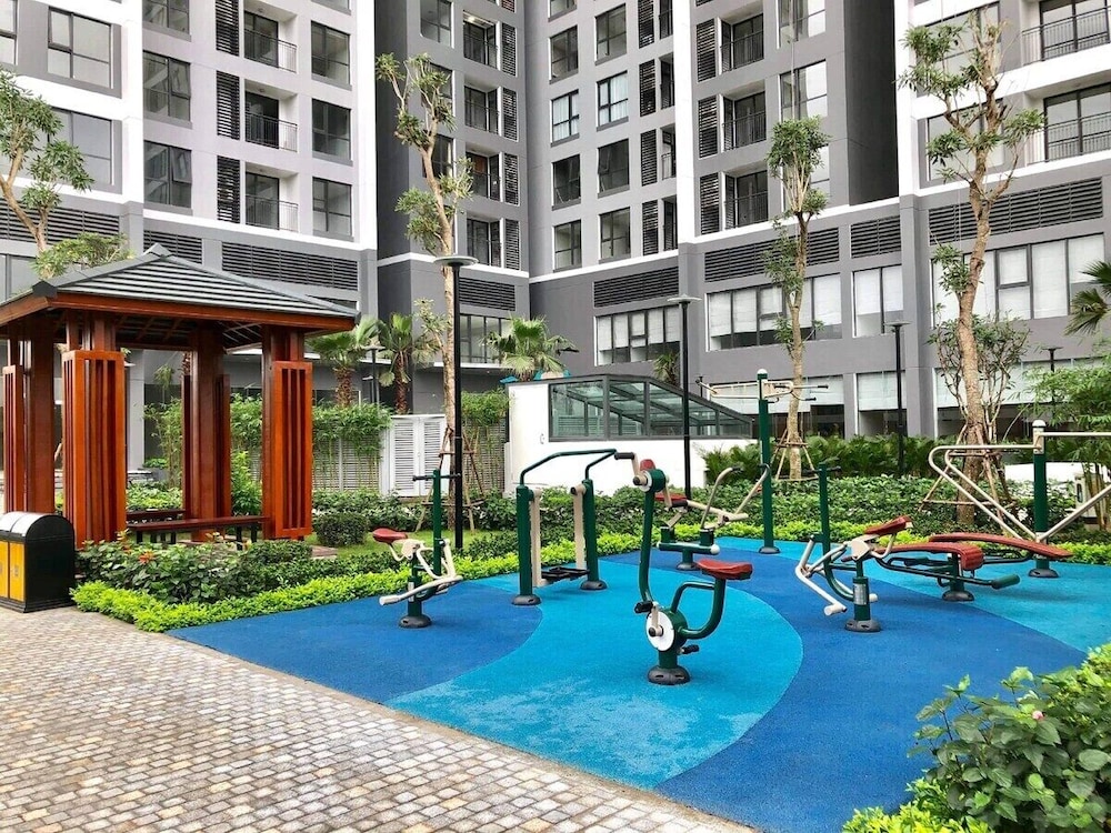 Canh Apartment in Vinhomes Green Bay