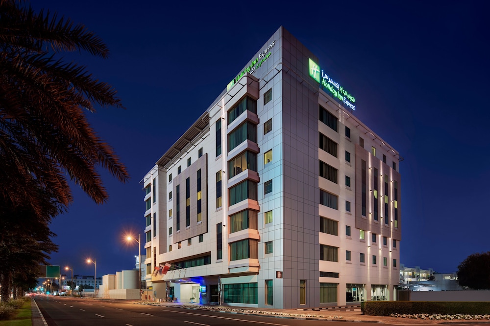 Holiday Inn Express Dubai - Jumeirah
