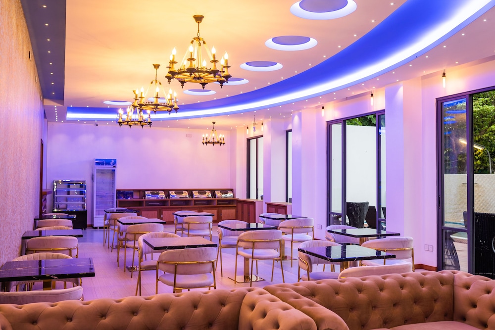 Ari Grand Hotel Spa