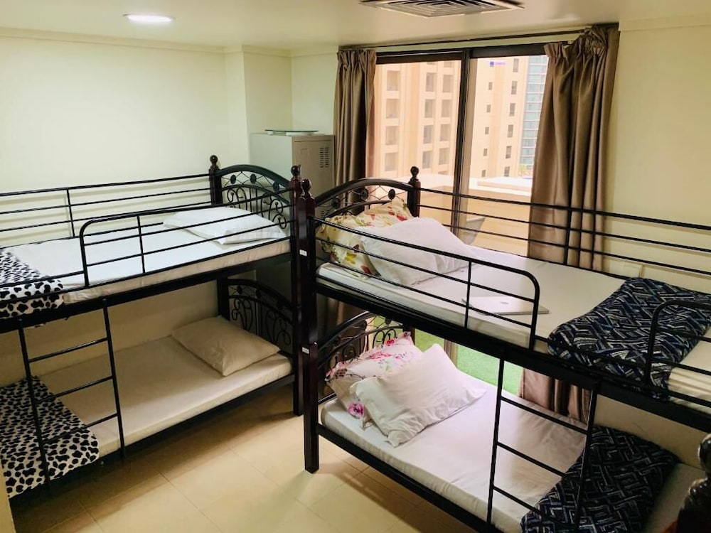 Bollywood Beach Hostel