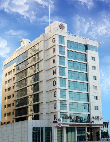 Grandeur Hotel