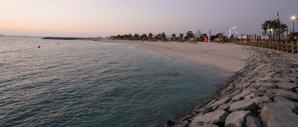 Bab Al Nojoum Hudayriyat - Camping