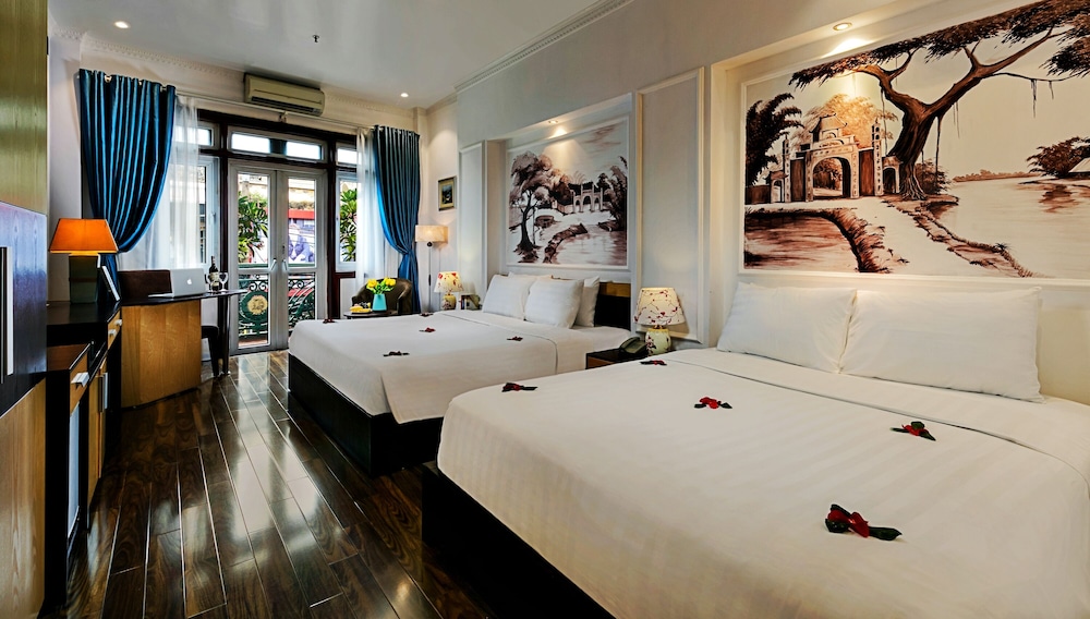 Serene Central Hotel