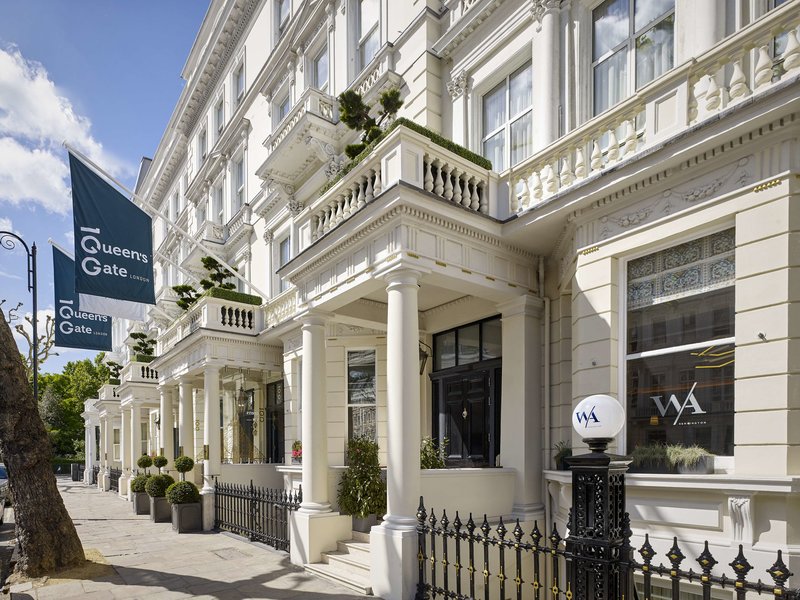 100 Queens Gate Hotel London Curio Collection by Hilton
