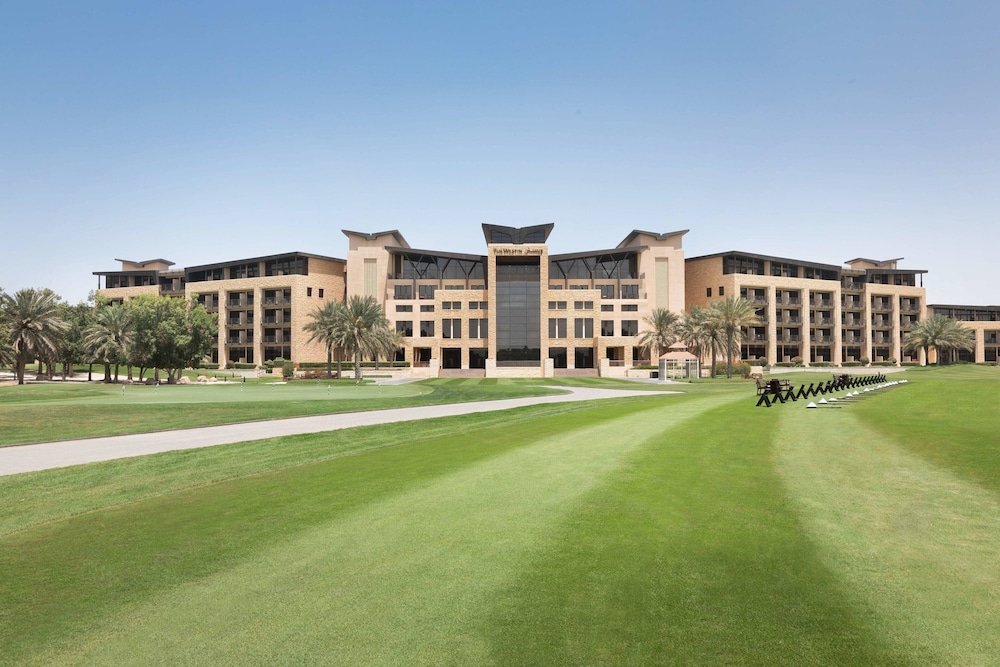 VOGO Abu Dhabi Golf Resort & Spa