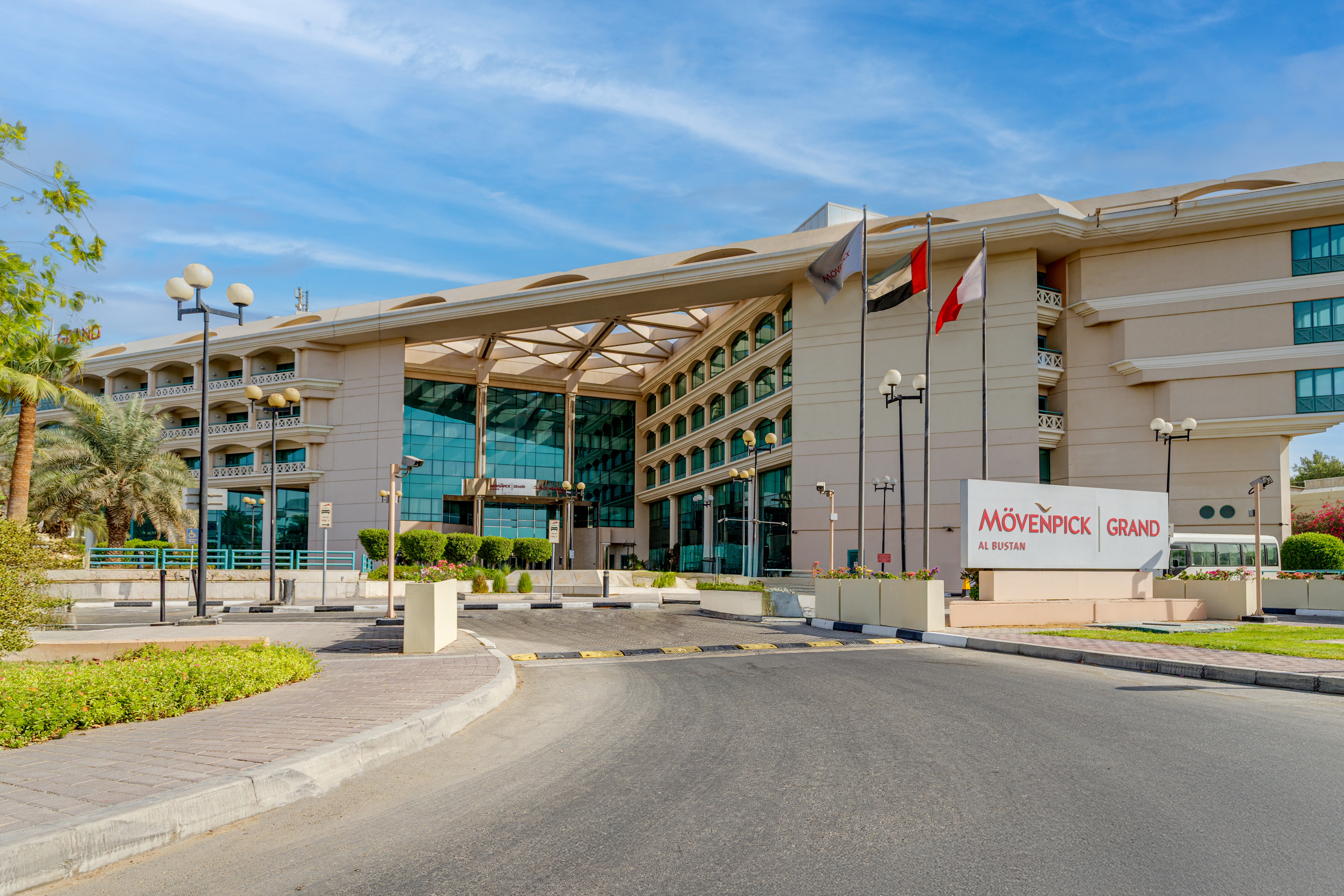 Movenpick Dubai Grand Al Bustan