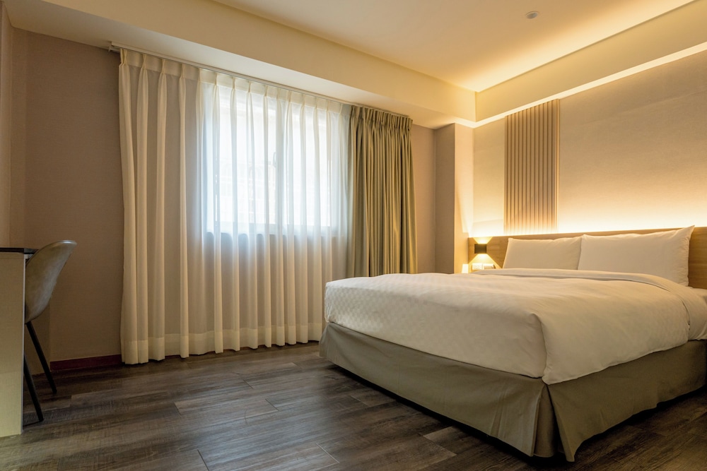 VIP Hotel