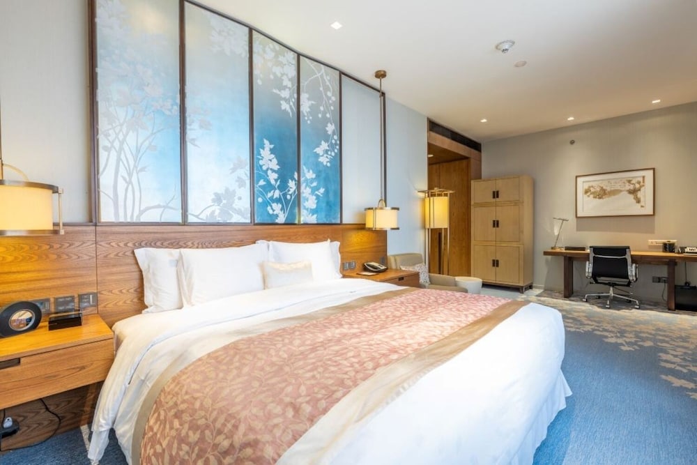 Twelve at Hengshan, a Luxury Collection Hotel, Shanghai