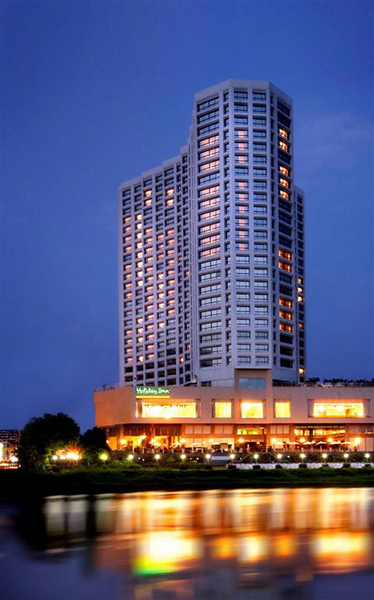 Centara Riverside Hotel Chiang Mai