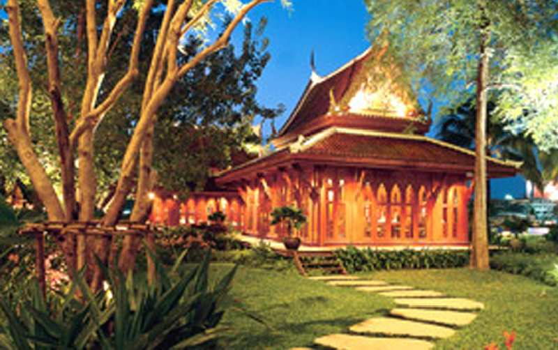 Shangri La Bangkok Hotel