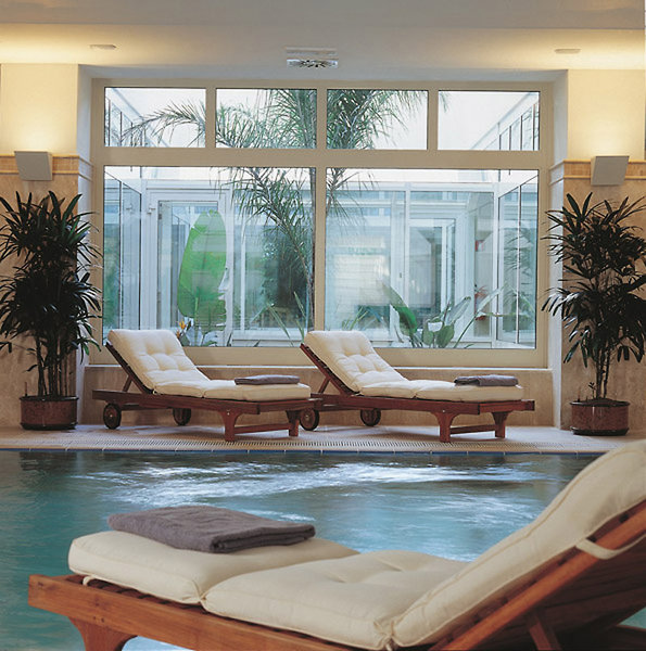 Crowne Plaza St. Peter's