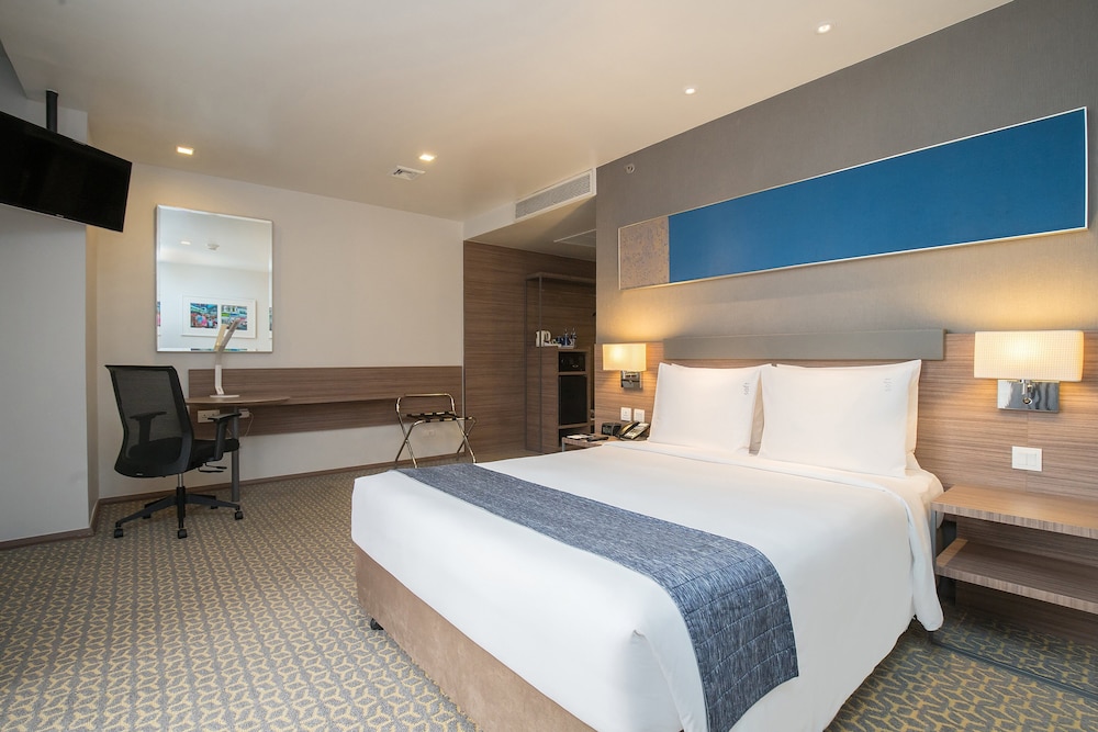 Holiday Inn Express Bangkok Sathorn