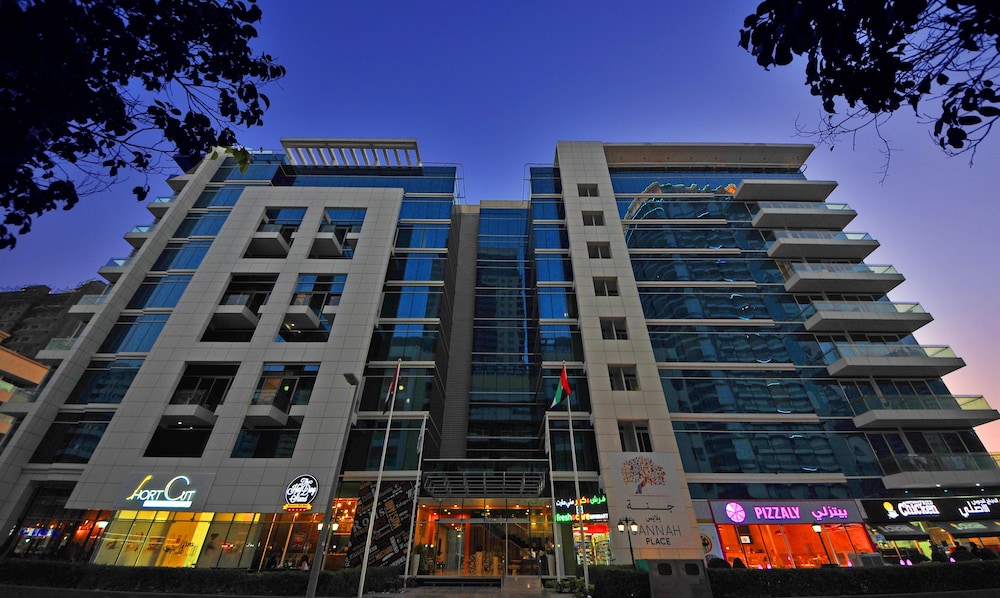 Jannah Place Dubai Marina in Rome