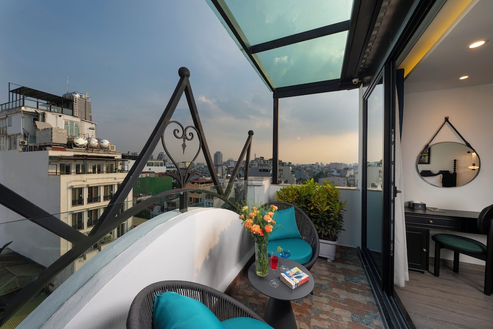 SQ Hang Gai Hotel  Spa