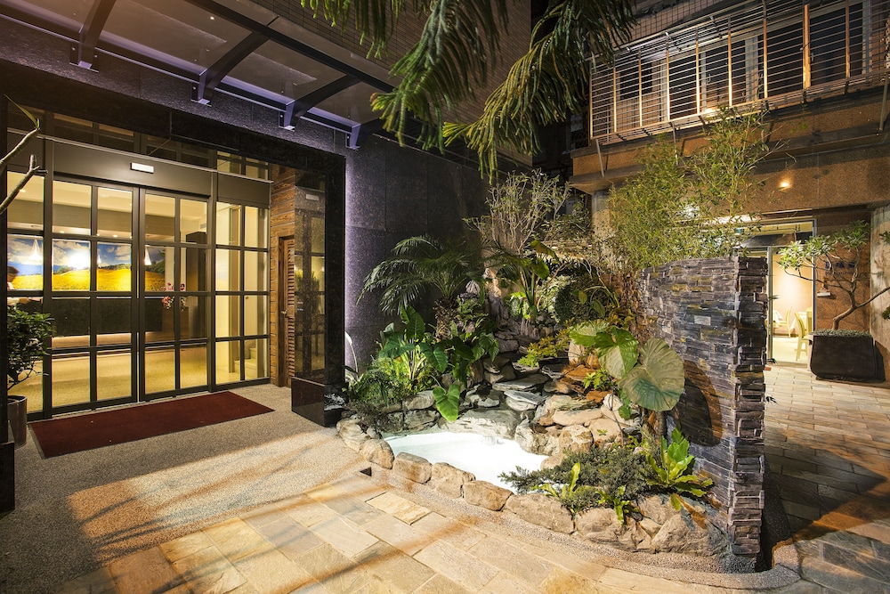 Citizen Hotel