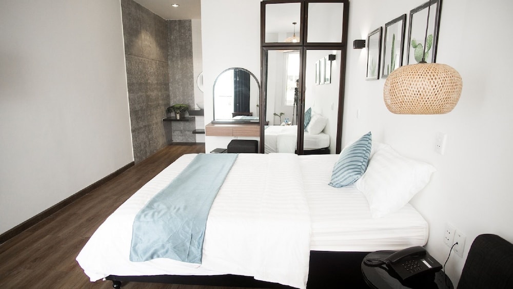 Cuu Kim Son Hotel