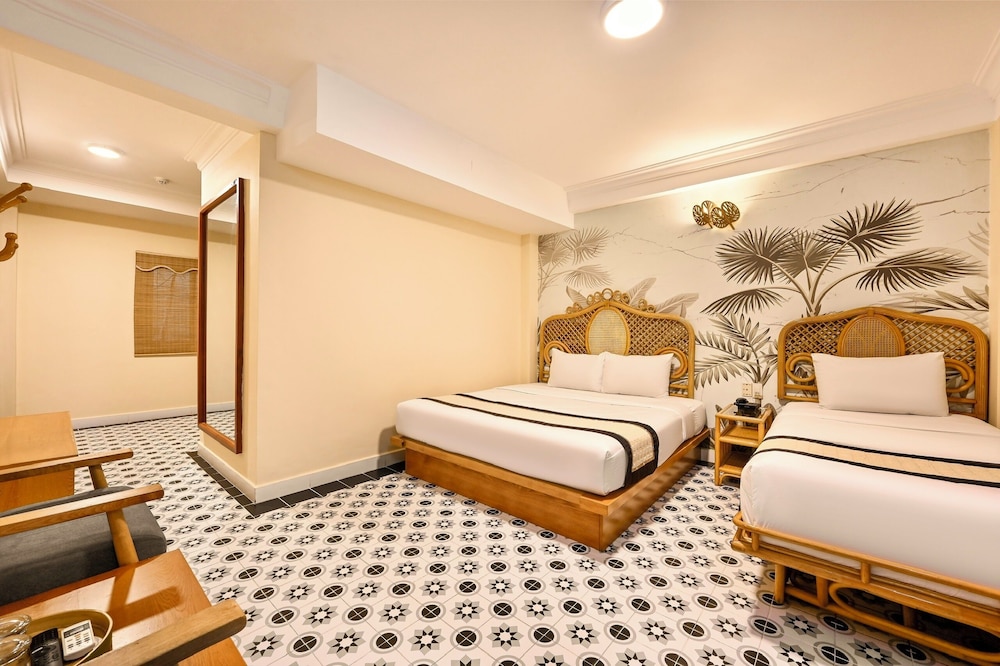 Dragon Palace II Hotel