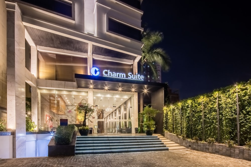 Charm Suite Saigon Hotel