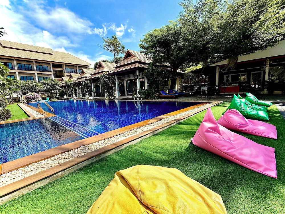 Poolsawat Villa