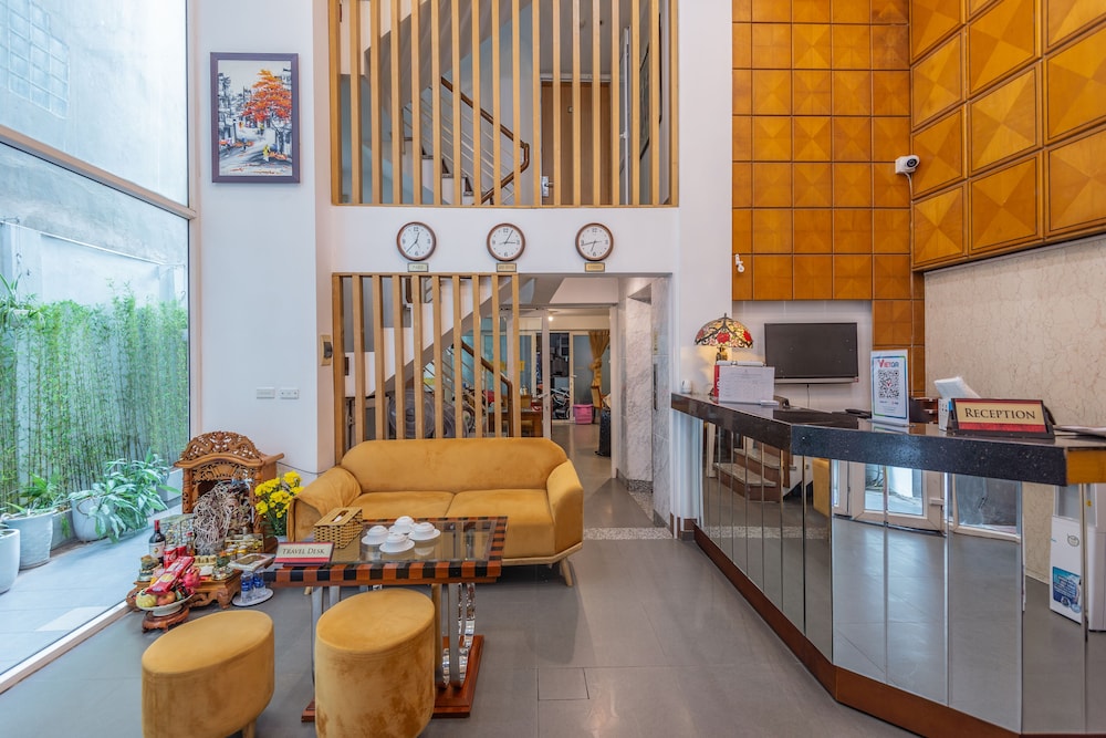 Golden Sun Villa Hotel