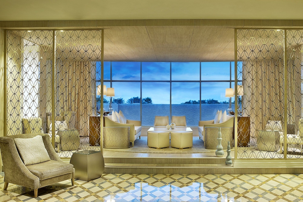 Al Habtoor Grand Resort, Autograph Collection