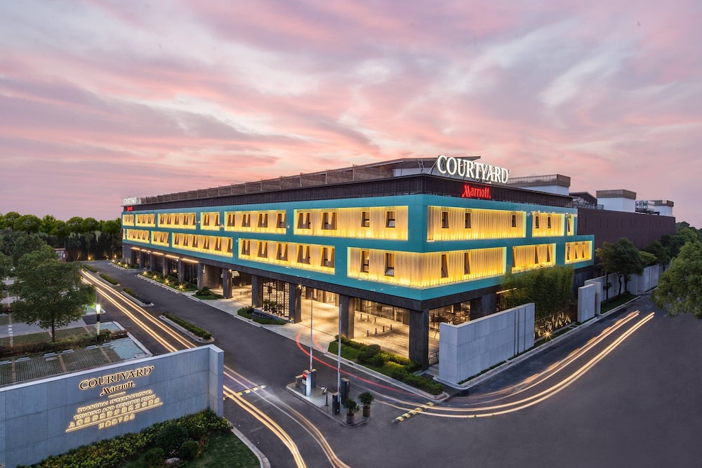 Courtyard Shanghai International Tourism and Resorts Zone