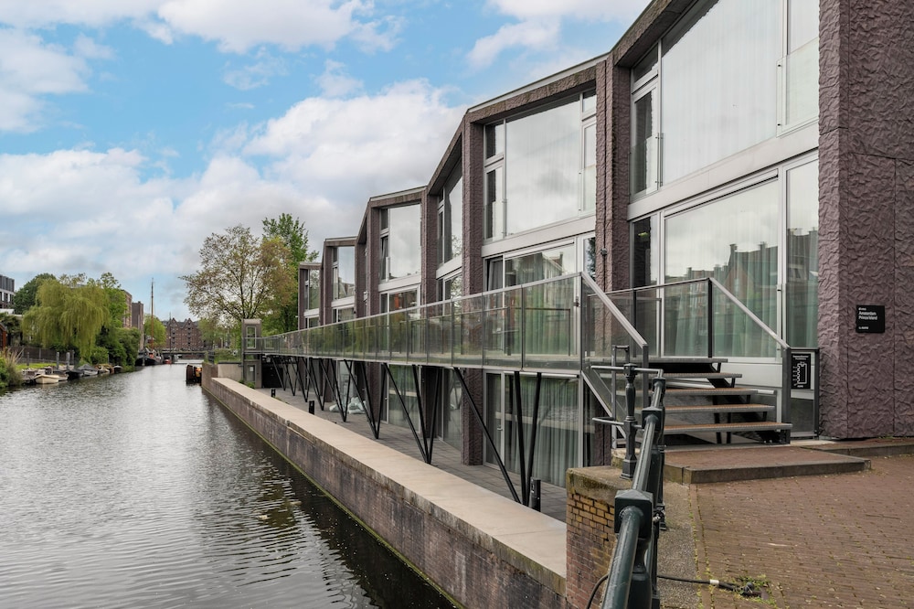 Amsterdam Prince Island by YAYS