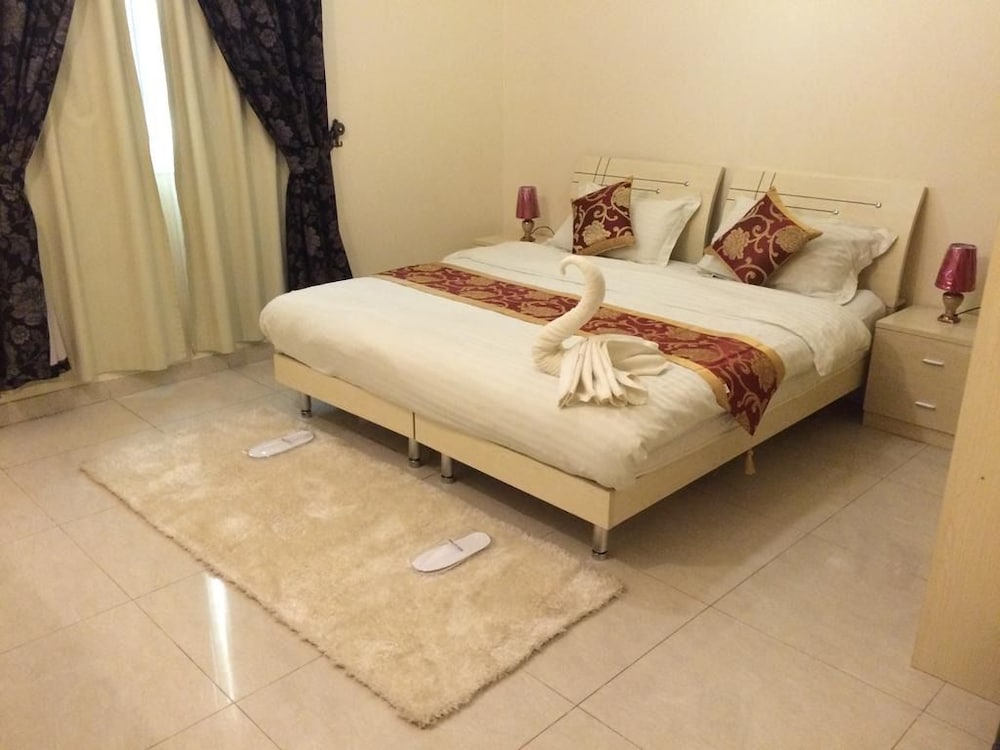 Al Amoria Apartments