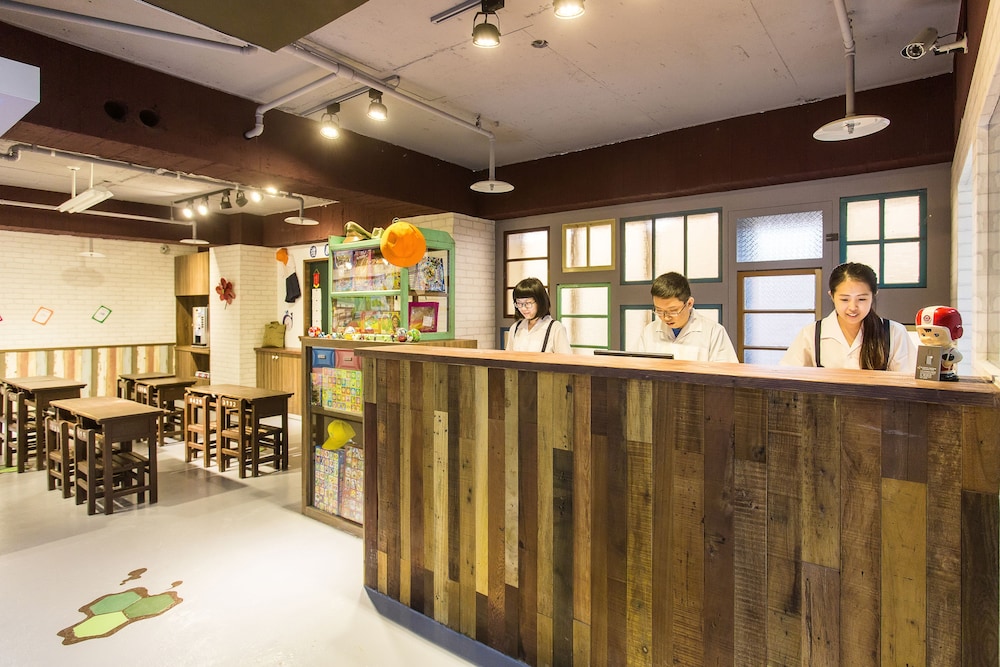 Rf Hotel Sanchong