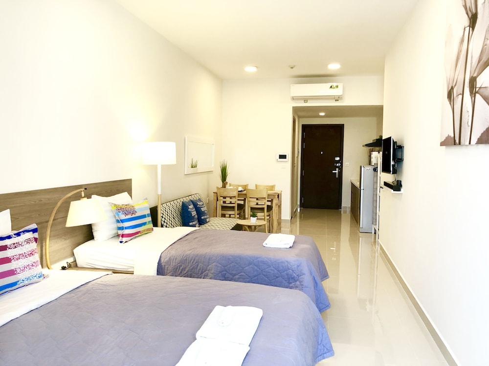 River Gate Residence