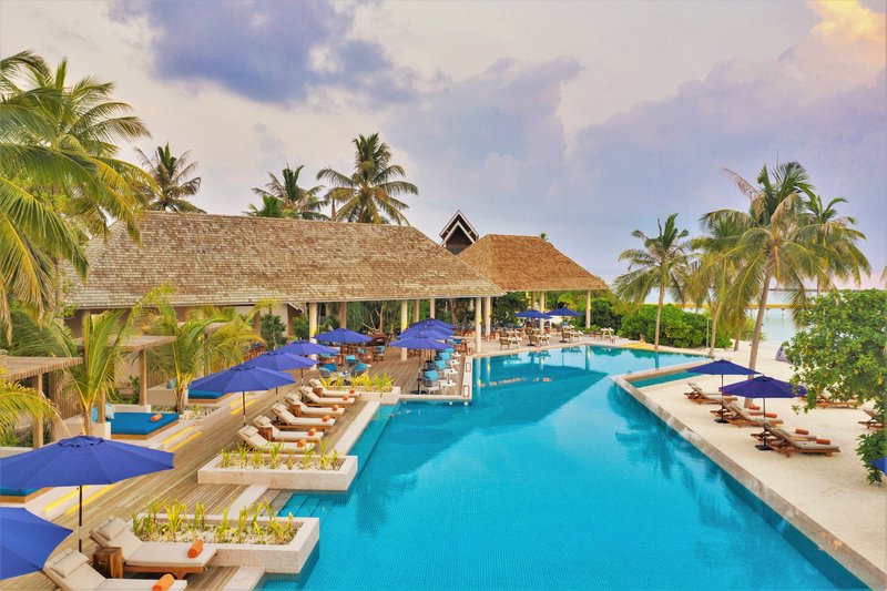 Emerald Faarufushi Resort Spa