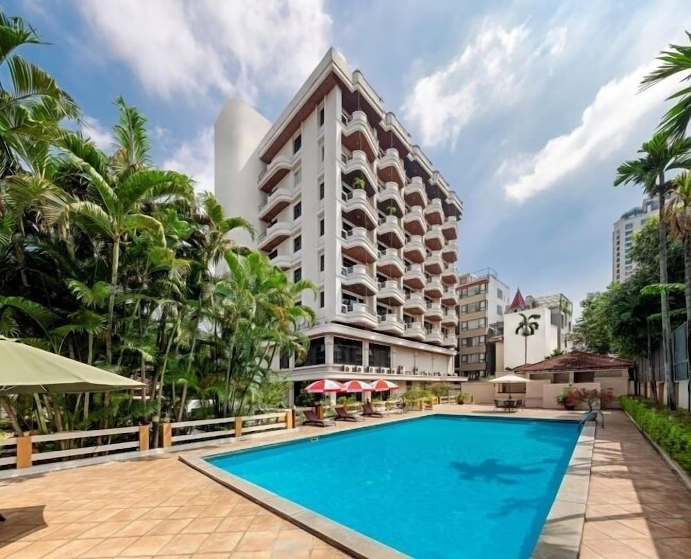 Oriental Palace Apartment
