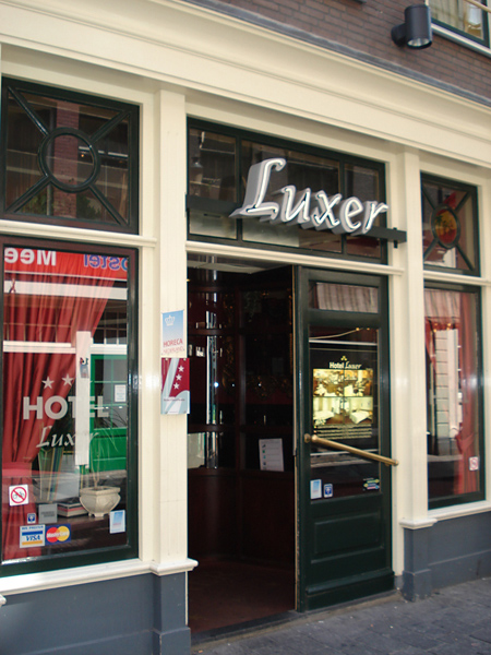 Luxer