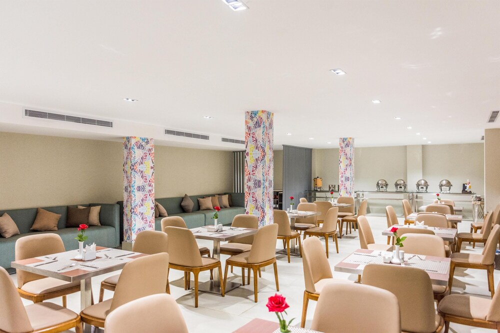 Ewaa Express Hotel - Al Hamra